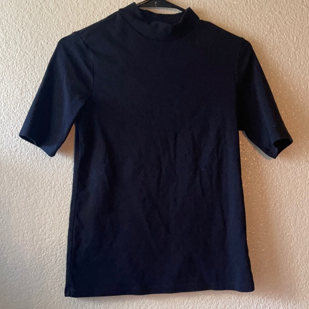 Uniqlo t-shirt